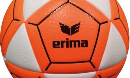 Wil je ook een nieuwe oranje witte Erima bal thuis? Dat kan!